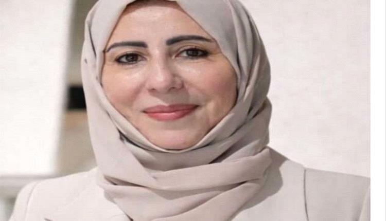 وزيرة التخطيط ترفض تسييس ملف الطيران وتتهم الحوثيين بعرقلة الحلول