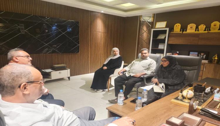 السباعي تناقش مع محلي صيرة تفعيل آليات المشاركة المجتمعية