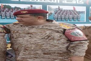 عدن .. ضباط وجنود الكتيبة الاولى شرطة عسكرية صلاح الدين، يعزون قائدهم/ العقيد السويني بوفاة عمه
