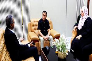 لقاء ثلاثي يقر خطة لمضاعفة الرقابة التجارية وضبط الأسواق بالمعلا