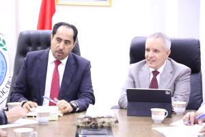 وزيرا الشؤون الاجتماعية والعمل والشباب والرياضة يناقشان تعزيز التعاون في تمكين الشباب
