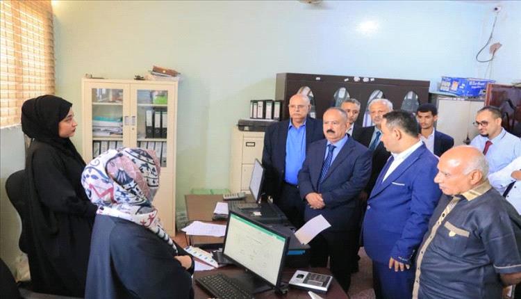 وزير النقل يتفقد مستوى الانضباط الوظيفي في هيئة النقل البري والمؤسسة المحلية للنقل البري وهيئة الطيران المدني والأرصاد