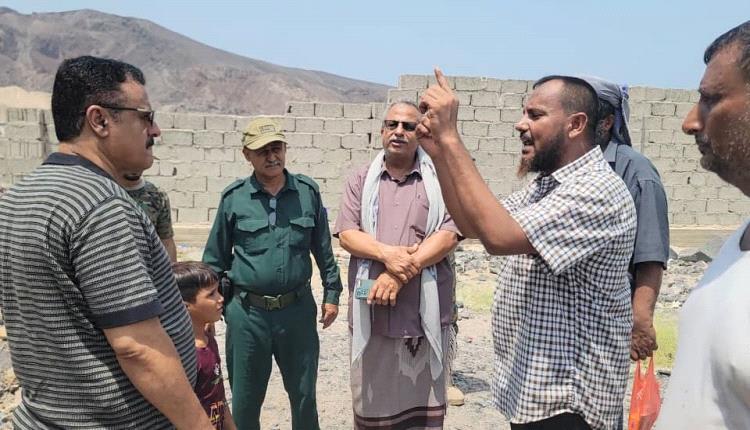 "الداؤودي" يؤكد على معالجة مشكلة ضعف وانقطاعات المياه بمنطقة فقم في مديرية البريقة