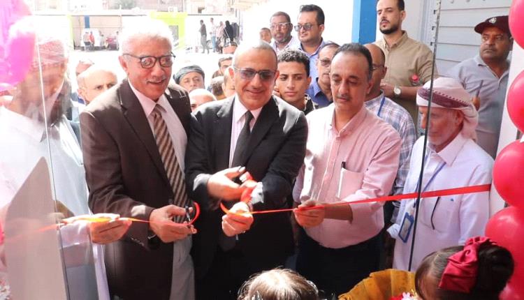 وزير الصحة يفتتح مركز القلب الخيري بعدن ويدشّن المخيم الخامس لجراحات القلب والقسطرة العلاجية 
