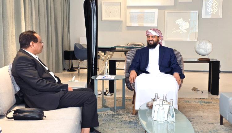 المحرّمي يطّلع على أولويات عمل لجنة المناقصات ويشدد على حماية المال العام وتعزيز الشفافية