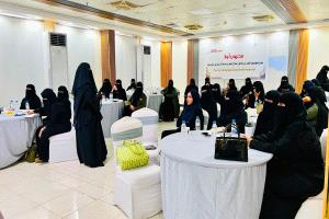 جلسة توعوية نسوية تناقش مخاطر حمل السلاح وتعزيز حماية المدنيين بحضرموت