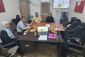 اجتماع لجنة مراجعة دليل المدرب للتواصل من أجل التغيير الاجتماعي والسلوكي بعدن