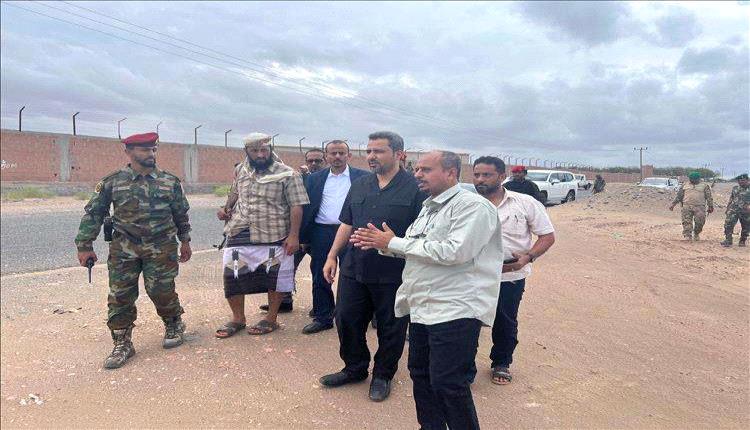 محافظ لحج " الحالمي " يعقد اجتماعاً مع قيادة مؤسسة المياه والصرف الصحي