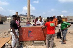 حملة ميدانية لإزالة العشوائيات والمخالفات في كورنيشات خورمكسر