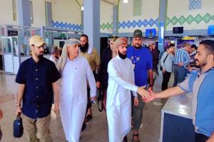 وصول محافظ أبين الدكتور مختار الرباش إلى مطار عدن الدولي قادمًا من الرياض