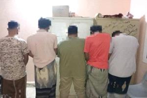 ضبط متورطين في إطلاق الأعيرة النارية وحمل سلاح دون ترخيص في غيل ب..