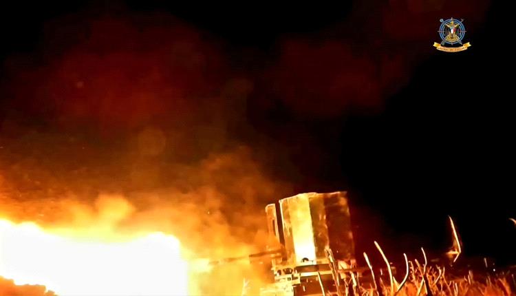 مواجهات عنيفة بالأسلحة الثقيلة والمتوسطة تشهدها جبهة الضالع وقواتنا تخمد مصادر نيران العدو وتكبدها الخسائر