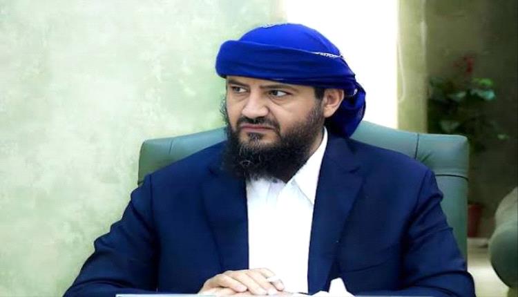 المحرّمي يوجّه بتنفيذ حملة أمنية لتأمين ساحل أحور ومنع التهريب والجبايات غير القانونية بأبين
