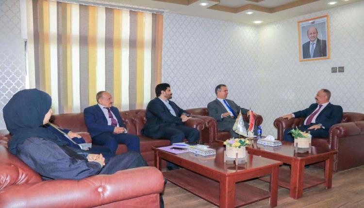 وزير النقل يبحث مع السفير الليبي تعزيز التعاون المشترك في قطاع النقل