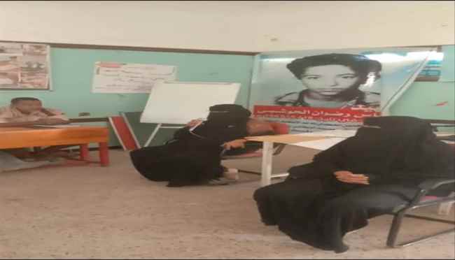 الأسناذة نجوى فضل تؤكد أهمية تطبيق "تنوير" التعليمي وتدعو طلاب الثانوية العامة بالمسيمير للاستفادة منه