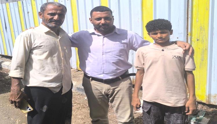 قضية الطفل علي معين تتفاعل في عدن.. مطالبات بإنصافه ومكتب السياحة يؤكد متابعة الواقعة