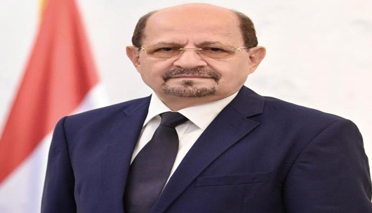 رئيس الوزراء وزير الخارجية يطمئن على أوضاع الحجاج اليمنيين ويوجه بمضاعفة الجهود لخدمتهم 