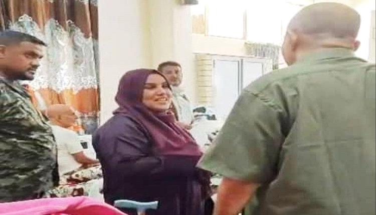وزيرة الدولة لشؤون المرأة تتفقد أوضاع دار رعاية المسنين بعدن