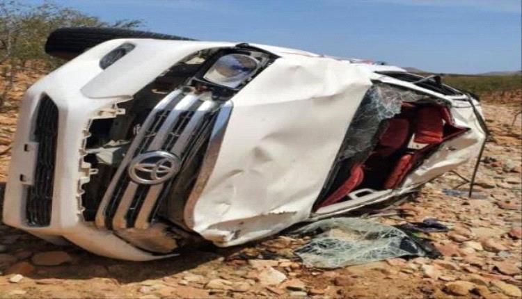 وفاة 3 مسافرين بحادث مروري في سقطرى