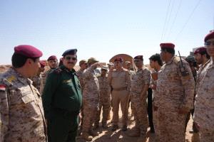 وزيرا الدفاع والداخلية يتفقدان عدداً من المواقع العسكرية في ميناء الوديعة ويشهدان عرضاً عسكرياً لقوات الطوارئ 