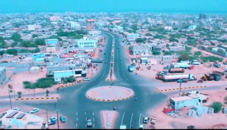 القوات المسلحة تسيطر على مدينة المخا غربي تعز بعد معارك مع المليشيات الحوثية 