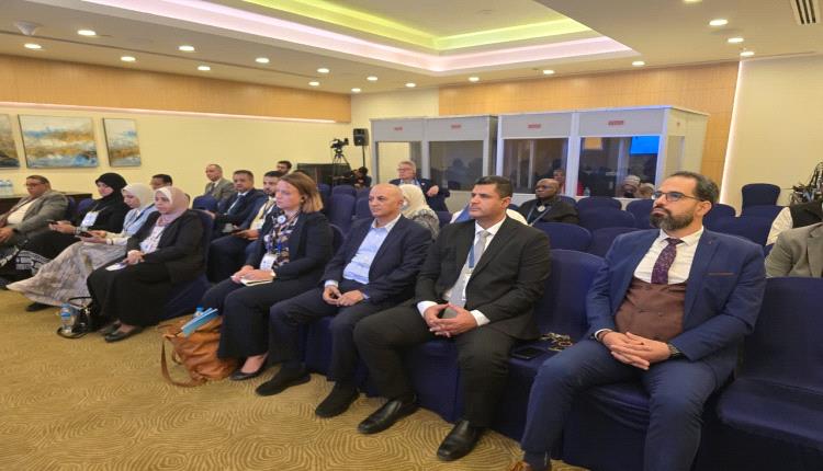وزير المياه يشارك في جلسة حواريه حول إدارة الموارد المائية في اليمن بالقاهرة