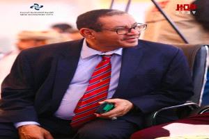 رجل الأعمال الشيخ كمال بن شعيلة يهنئ الرائد خالد بلعيدي بمناسبة تعيينه قائداً لوحدة حماية الأراضي بأبين
