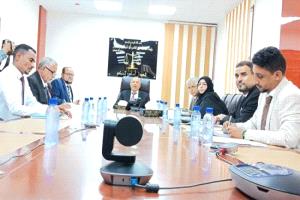 القضاء الأعلى يقر نقل قضاة ويعزل اثنين ويحيل آخرين للمساءلة القانونية