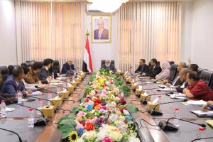 وزير التخطيط يرأس اجتماع اللجنة الفنية لإعداد خطة التنمية واعادة الاعمار 2027 - 2029 
